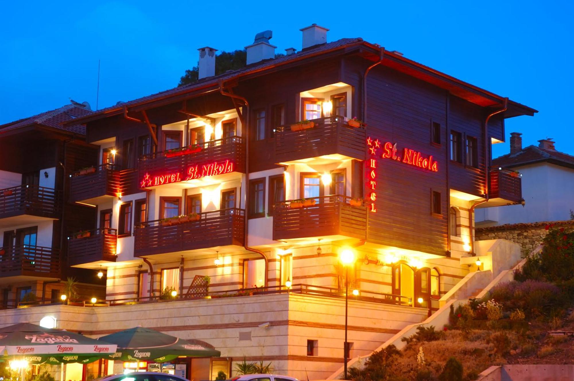 Family Hotel Saint Nikola Nesebar Exterior photo