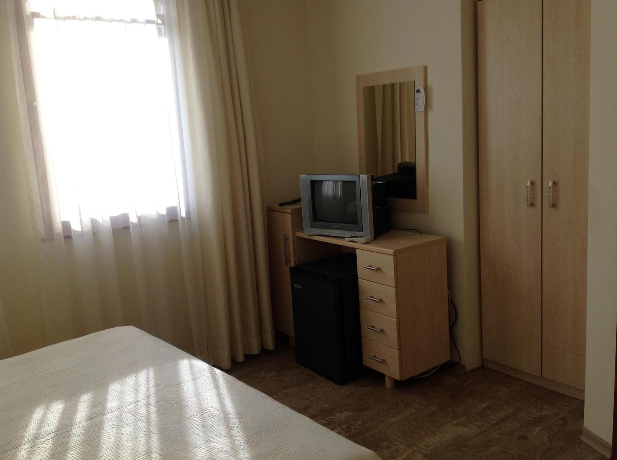 Family Hotel Saint Nikola Nesebar Room photo