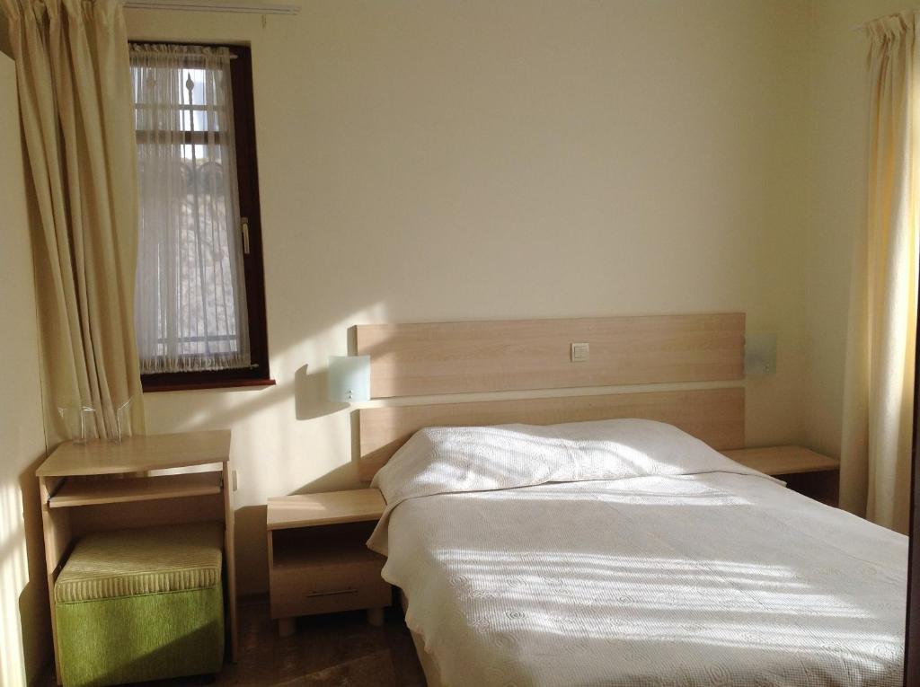 Family Hotel Saint Nikola Nesebar Room photo