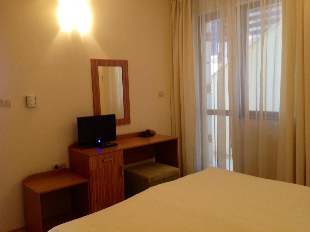 Family Hotel Saint Nikola Nesebar Room photo